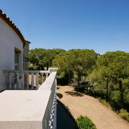 Treehouse By Alvent Holidays *