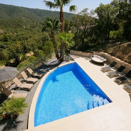 Treehouse By Alvent Holidays * Calonge (Catalonia)